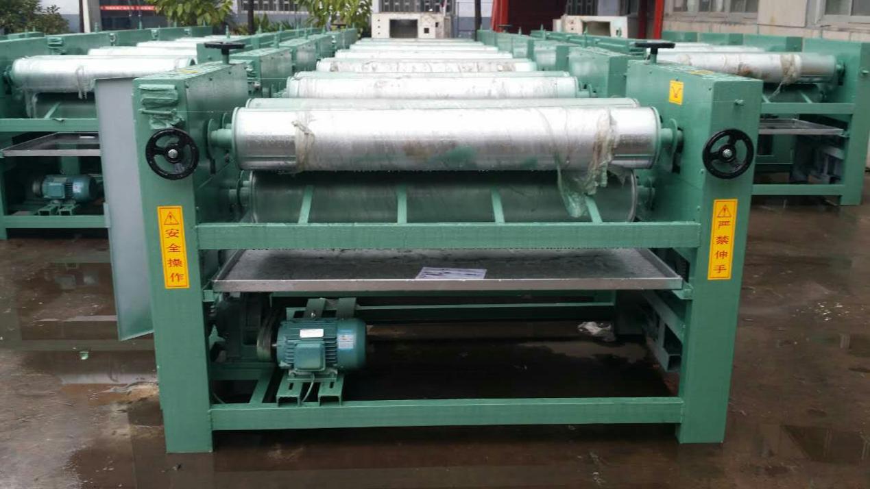 Plywood Glue Applicator: Making The Production Process Easier