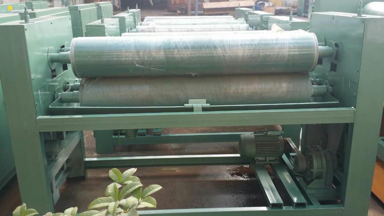 veneer glue applicator