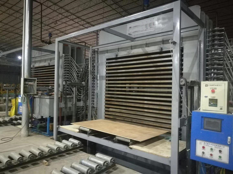 Mesin Press Plywood Semi-otomatis kanthi Loading 