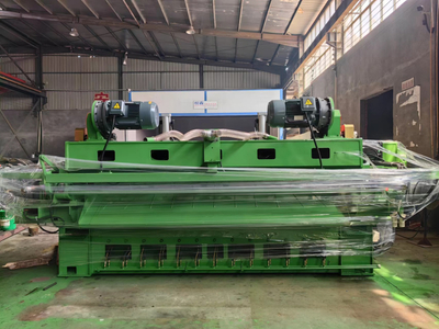 Wood Log Peeling Machine